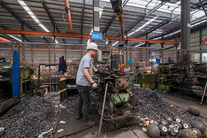 凌源网架配件-螺栓球加工车间