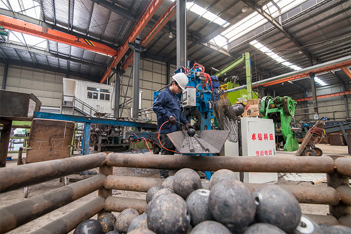 凌源网架配件-螺栓球加工车间